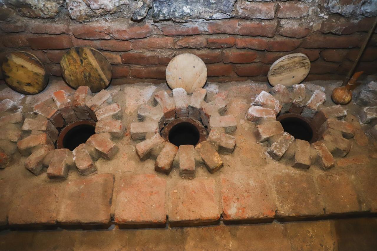 Apart Hotel With Wine Cellar - Old Tbilisi 1897 ภายนอก รูปภาพ